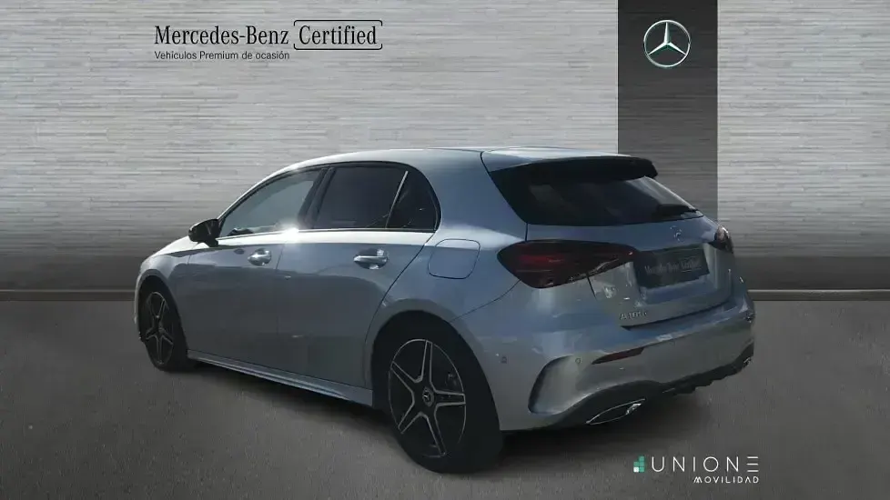 Usado Mercedes A180 116 CV (85 kW) 2026 Gris