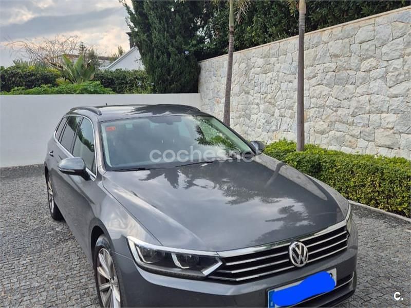 Usado VW Passat Advance 150 CV (110 kW) 2017 Gris / plata Familiar