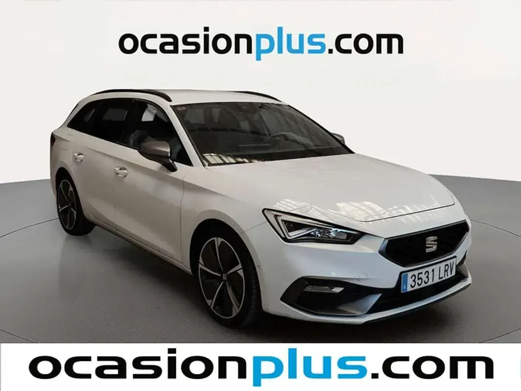Usado Seat Leon ST FR 150 CV (110 kW) 2021 Blanco Familiar
