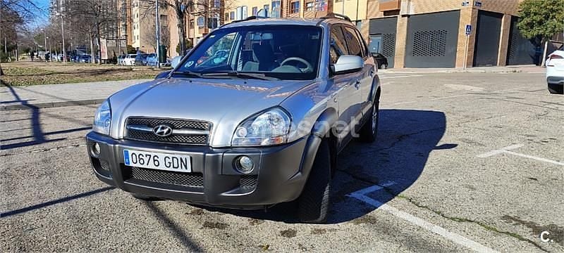 Usado Hyundai Tucson Comfort 140 CV (102 kW) 2010 Gris / plata SUV