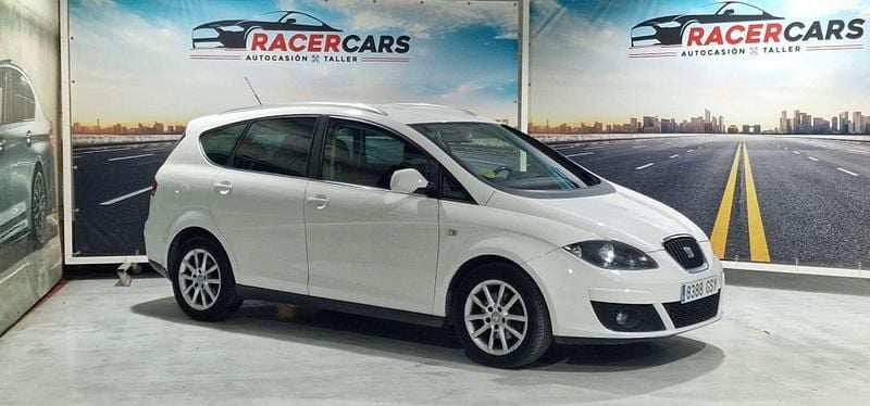 Blanco Usado 2010 Seat Altea XL Style Monovolumen | 5995 € (Precio justo) - Imagen 1/4