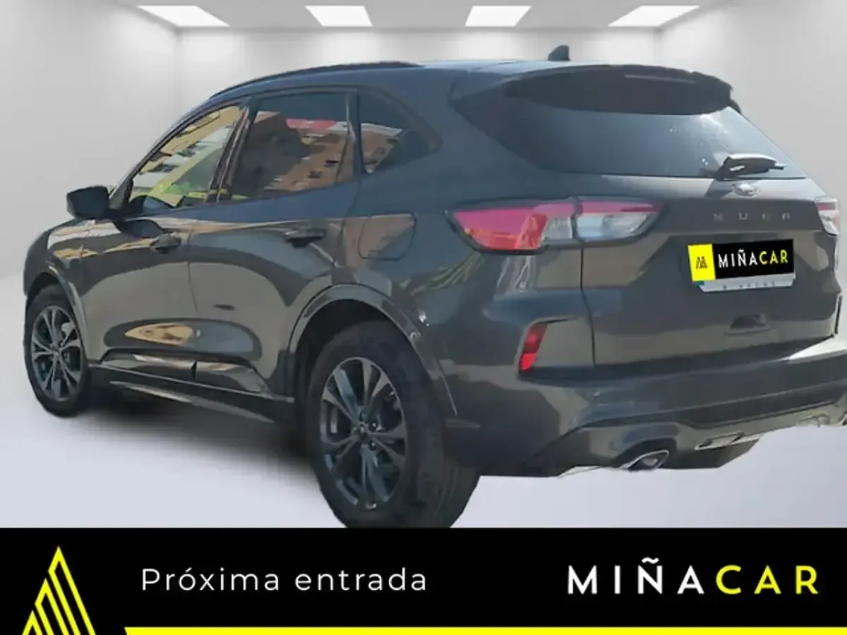 Usado Ford Kuga ST-Line 120 CV (88 kW) 2024 Gris SUV