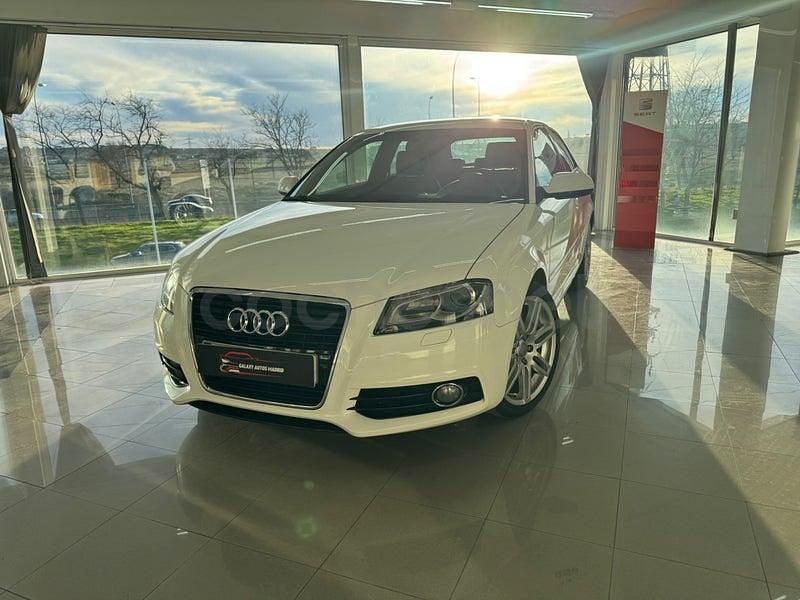Usado Audi A3 Attraction 125 CV (91 kW) 2011 Blanco Utilitario
