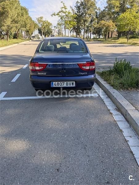 Usado Renault Mégane II Expression 110 CV (80 kW) 2002 Azul Berlina