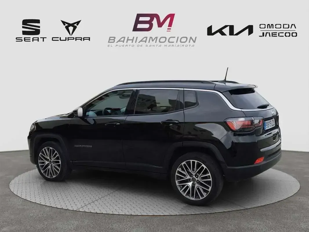 Usado Jeep Compass Limited 131 CV (96 kW) 2022 Negro SUV