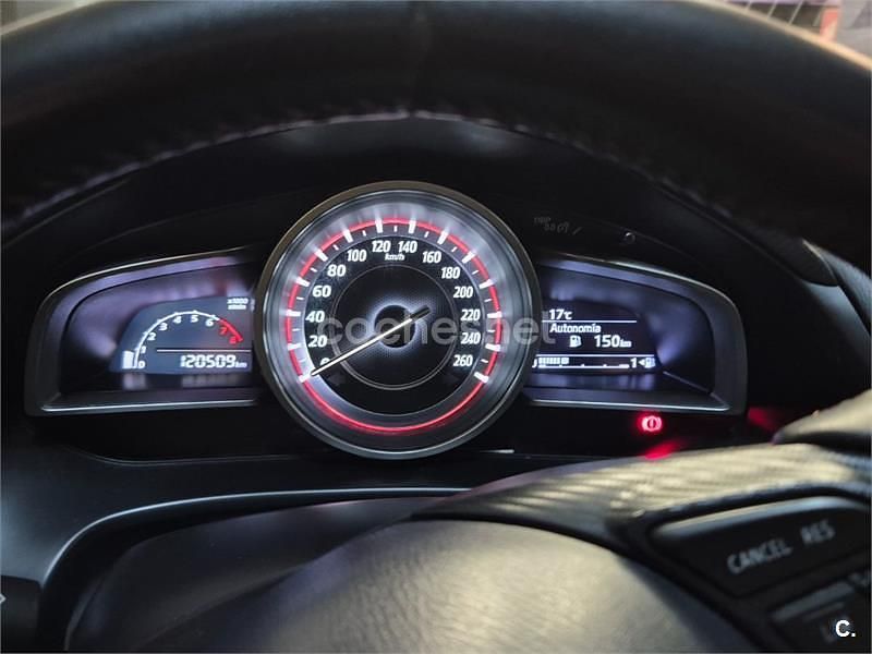 Usado Mazda 3 Luxury 120 CV (88 kW) 2015 Negro Berlina