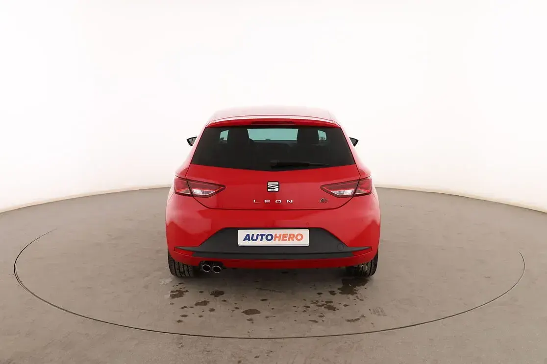 Usado Seat Leon FR 185 CV (136 kW) 2015 Rojo Berlina
