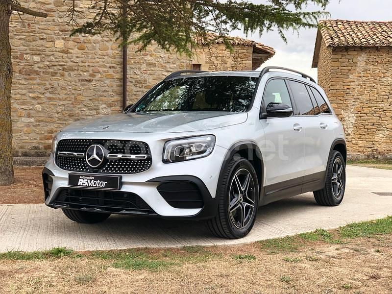 Gris / plata Usado 2022 Mercedes GLB200 SUV | 38.990 € (Precio justo) - Imagen 1/4