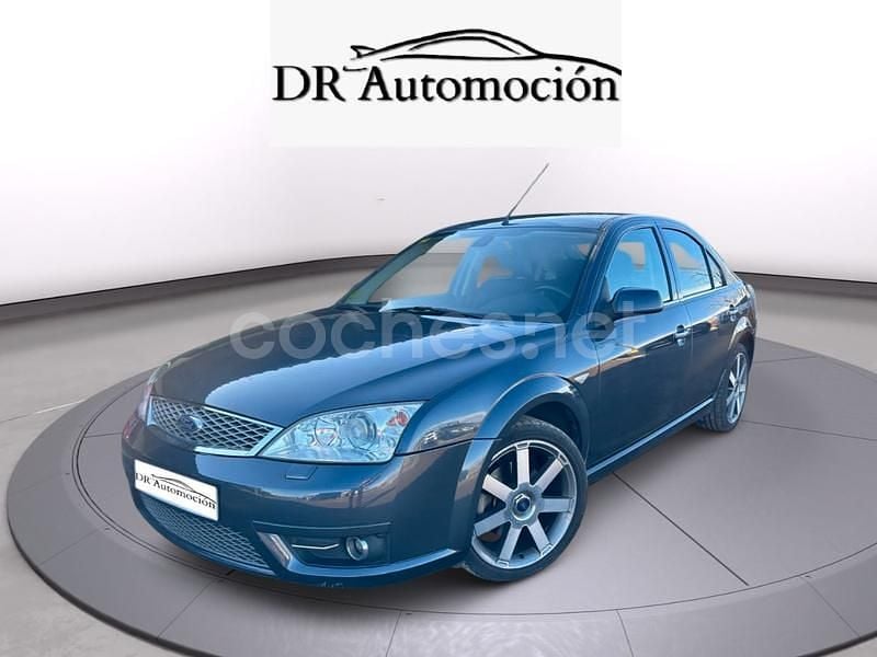 Gris / plata Usado 2006 Ford Mondeo Titanium X Berlina | 6990 € (Caro) - Imagen 1/4