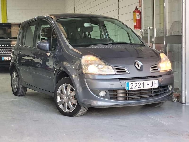 Usado Renault Modus Evolution 101 CV (74 kW) 2012 Gris Monovolumen