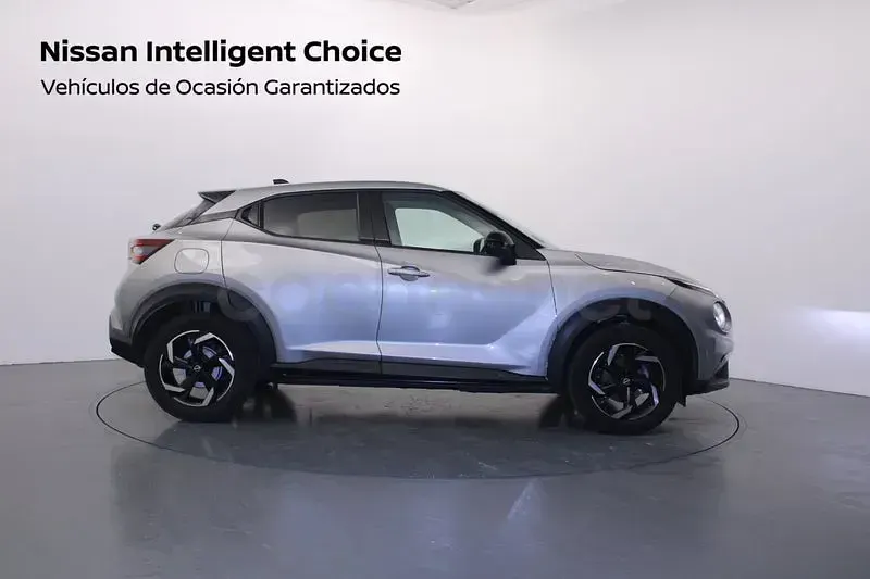 Usado Nissan Juke Acenta 114 CV (83 kW) 2024 Gris / plata SUV