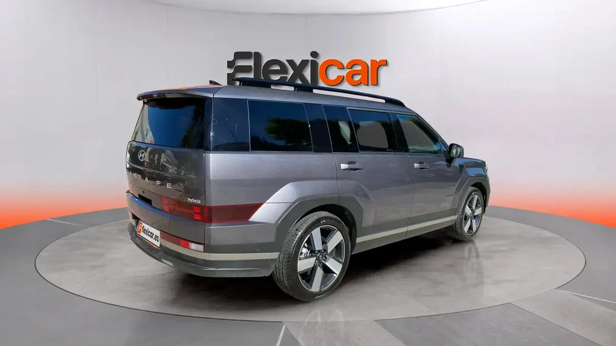 Usado Hyundai Santa Fe 215 CV (158 kW) 2025 Gris SUV