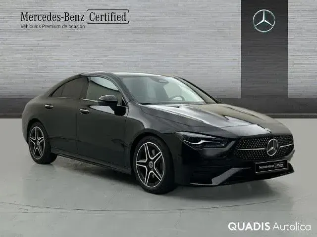 Usado Mercedes CLA200 163 CV (119 kW) 2025 Negro Berlina