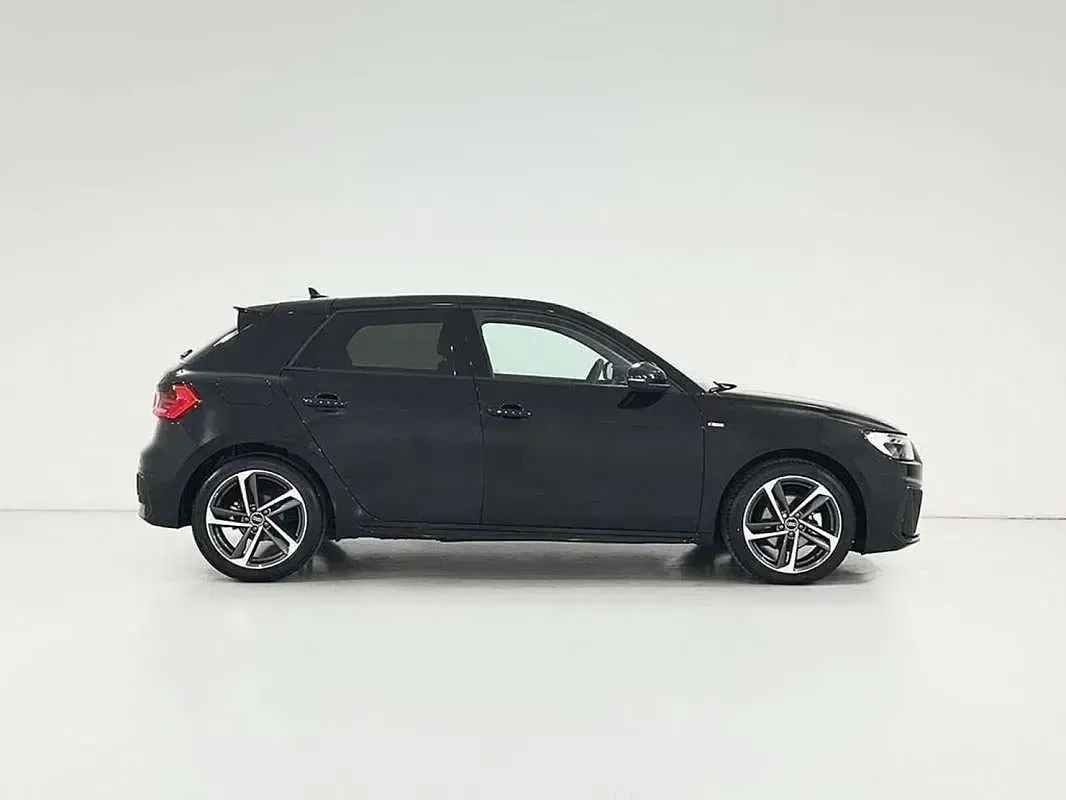Usado Audi A1 Sportback Black Edition 116 CV (85 kW) 2025 Negro Utilitario
