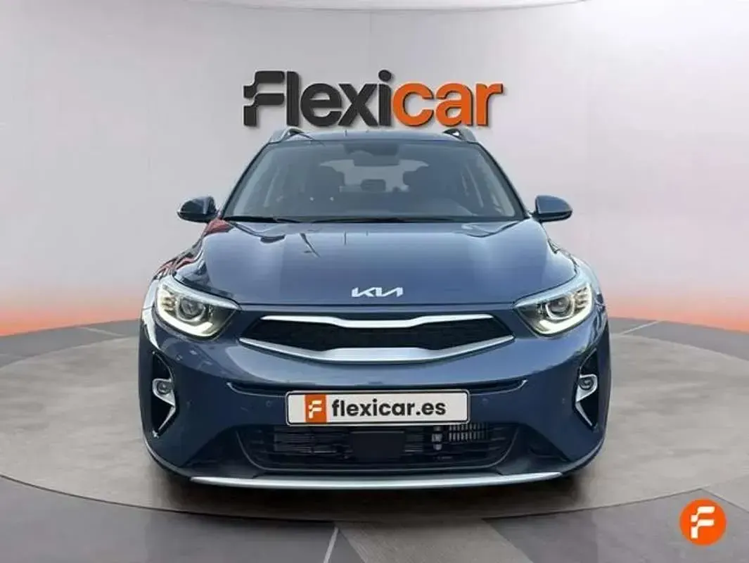 Usado Kia Stonic 84 CV (61 kW) 2024 Azul SUV