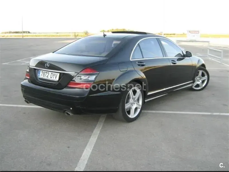 Usado Mercedes S500 306 CV (225 kW) 2006 Negro Berlina