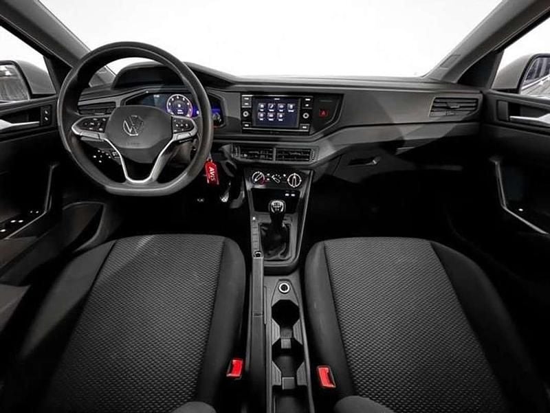 Usado VW Polo Trendline 95 CV (69 kW) 2022 Negro Utilitario