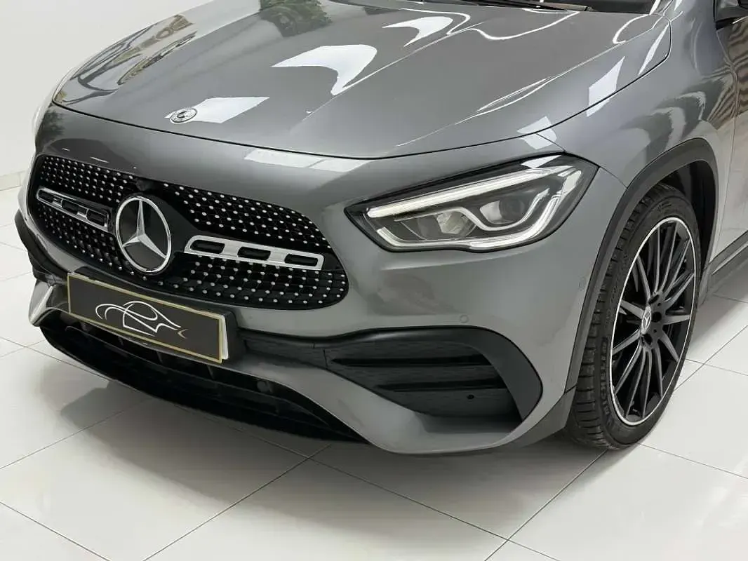 Usado Mercedes GLA220 190 CV (139 kW) 2021 Gris SUV