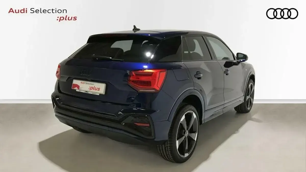 Usado Audi Q2 150 CV (110 kW) 2022 Azul SUV