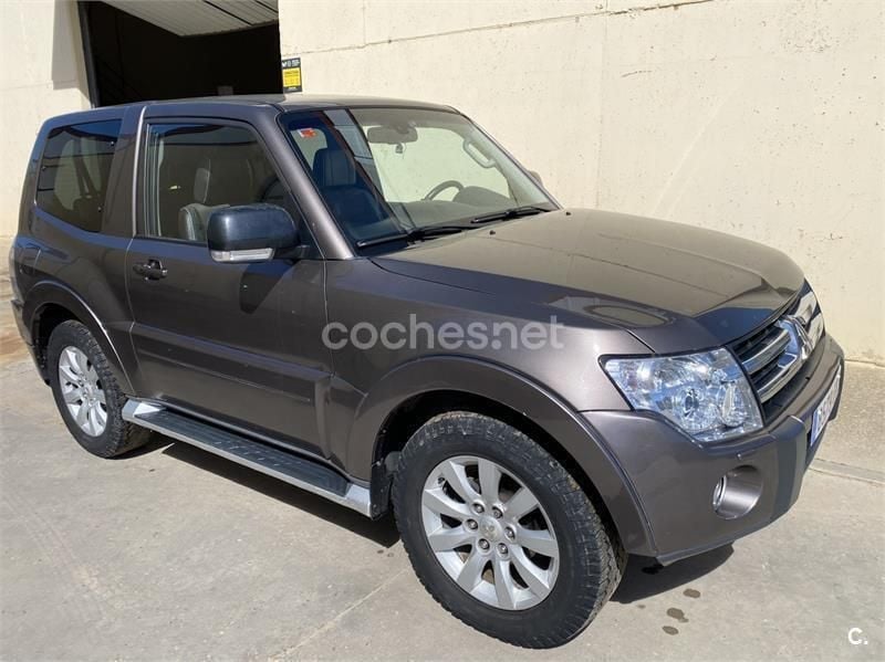 Marrón Usado 2010 Mitsubishi Montero Motion SUV | 18.500 € (Precio justo) - Imagen 1/4