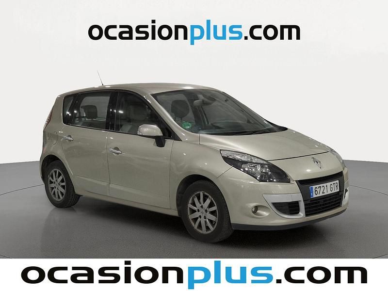 Usado Renault Scénic III Privilege 140 CV (102 kW) 2010 Beige Monovolumen