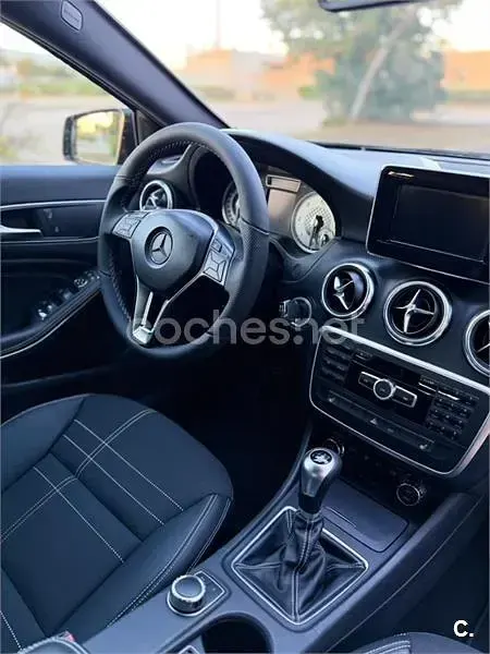 Usado Mercedes A200 Style 136 CV (100 kW) 2013 Gris / plata Berlina