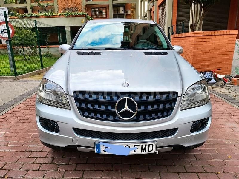 Gris / plata Usado 2007 Mercedes ML320 SUV | 7300 € (Buen precio) - Imagen 1/4