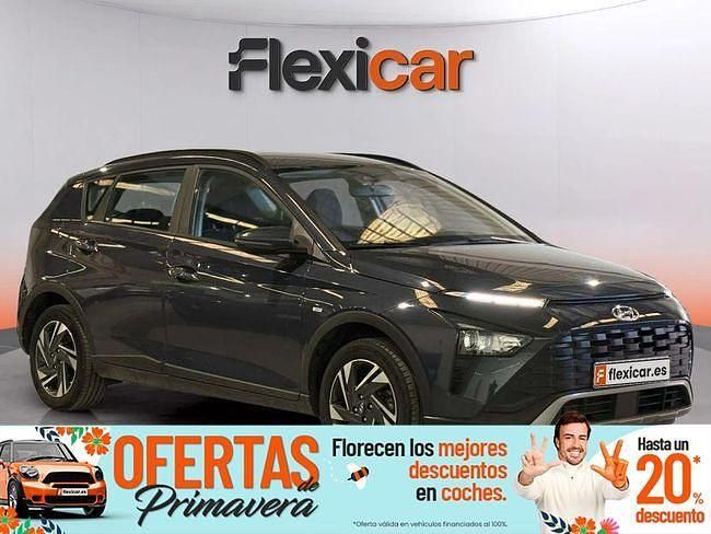 Usado Hyundai Bayon 100 CV (73 kW) 2023 Gris SUV