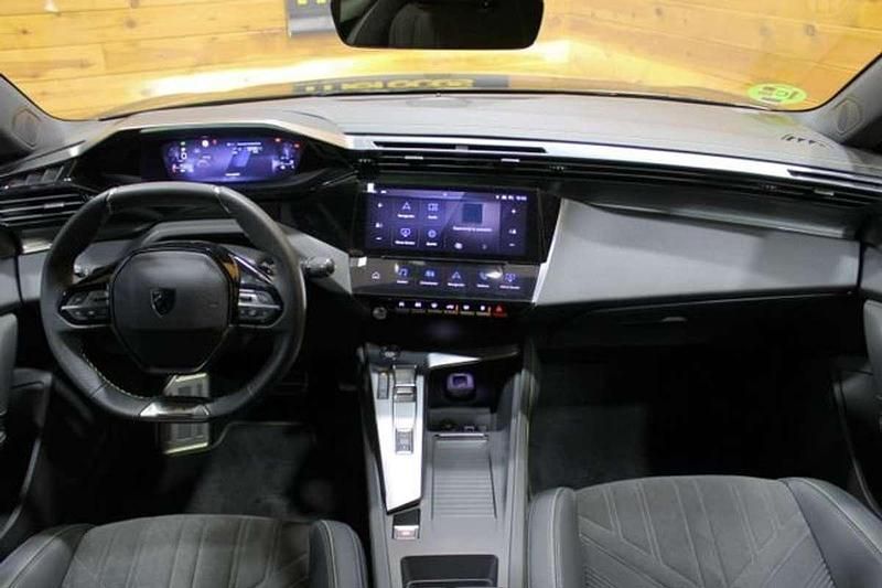 Usado Peugeot 408 GT 131 CV (96 kW) 2023 Gris SUV