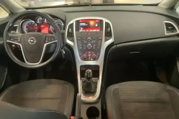 Usado Opel Astra 110 CV (80 kW) 2016