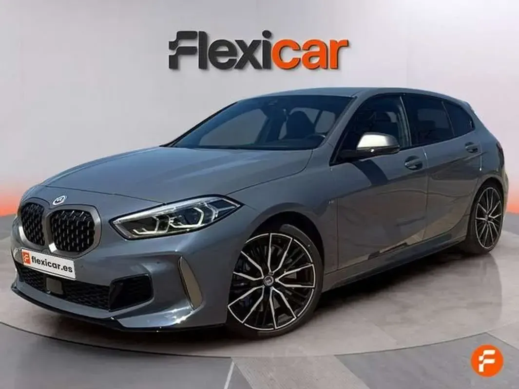 Usado BMW M135 306 CV (225 kW) 2022 Gris Utilitario