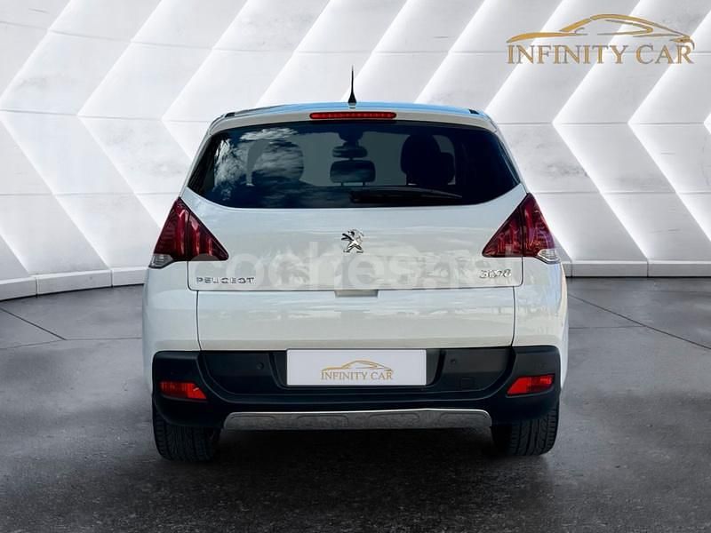Usado Peugeot 3008 Allure 120 CV (88 kW) 2016 Blanco SUV