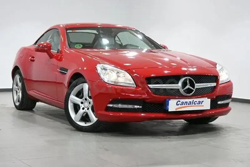Usado Mercedes SLK250 204 CV (150 kW) 2011 Rojo Descapotable