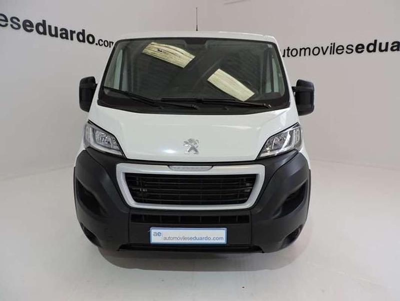 Usado Peugeot Boxer 120 CV (88 kW) 2021 Blanco Van