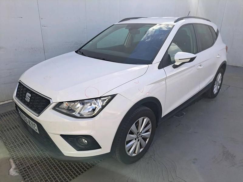 Usado Seat Arona Ecomotive 95 CV (69 kW) 2019 Blanco SUV