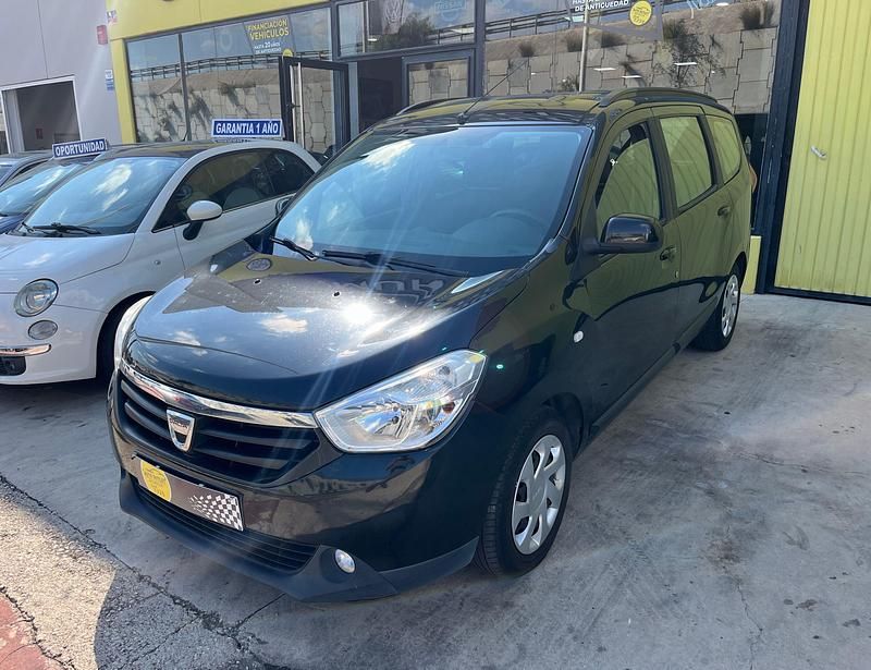 Negro Usado 2014 Dacia Lodgy Lauréate Monovolumen | 7900 € (Precio justo) - Imagen 1/4