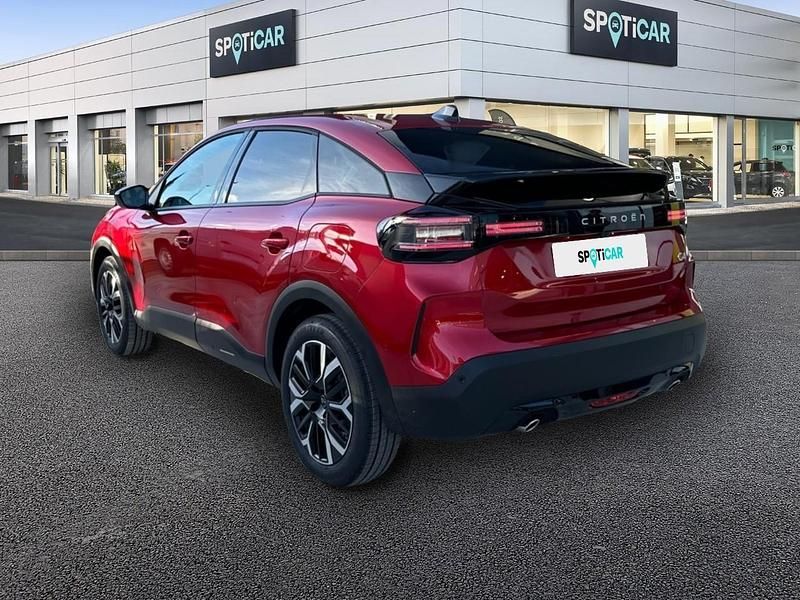 Usado Citroën C4 136 CV (100 kW) 2024 Rojo Berlina