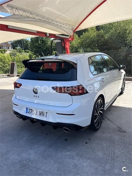 Usado VW Golf VII GTI Clubsport 301 CV (221 kW) 2021 Blanco Utilitario