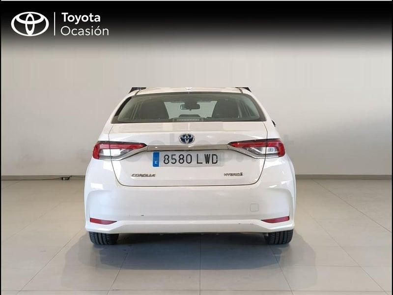 Usado Toyota Corolla Business Edition 122 CV (89 kW) 2022 Blanco Berlina