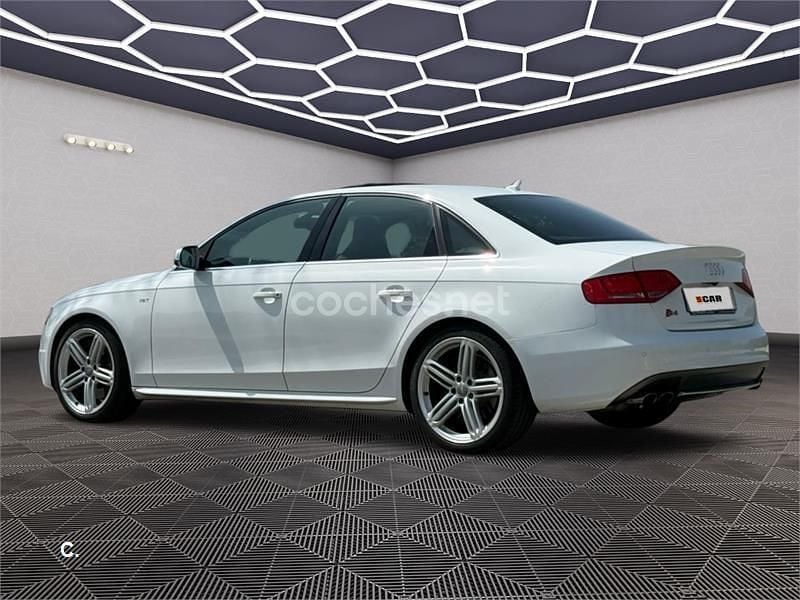 Usado Audi S4 333 CV (244 kW) 2010 Blanco Berlina