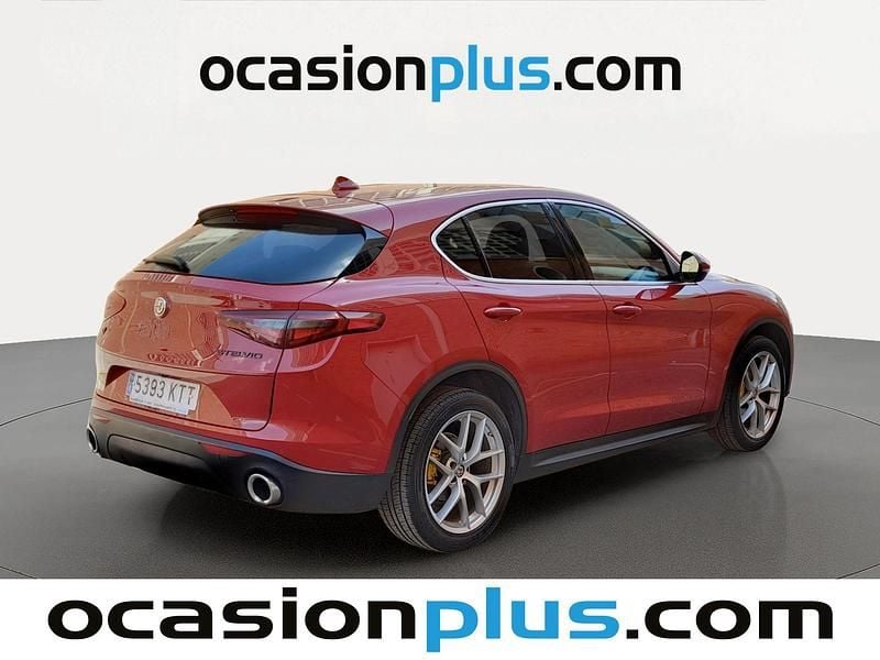 Usado Alfa Romeo Stelvio Executive 210 CV (154 kW) 2019 Rojo SUV