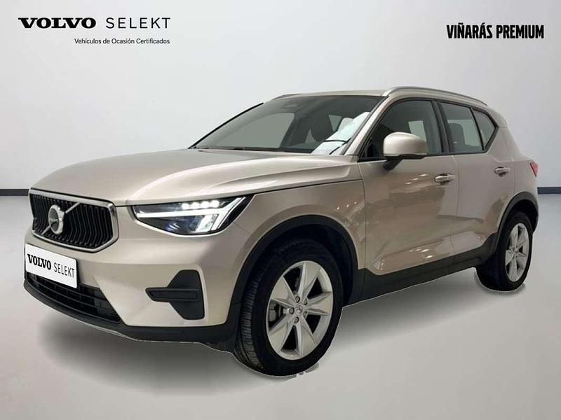 Gris Usado 2025 Volvo XC40 Core SUV | 28.791 € - Imagen 1/4