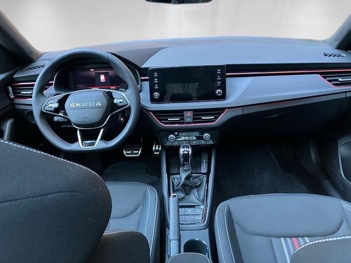 Usado Skoda Kamiq Monte Carlo 150 CV (110 kW) 2025 Blanco SUV