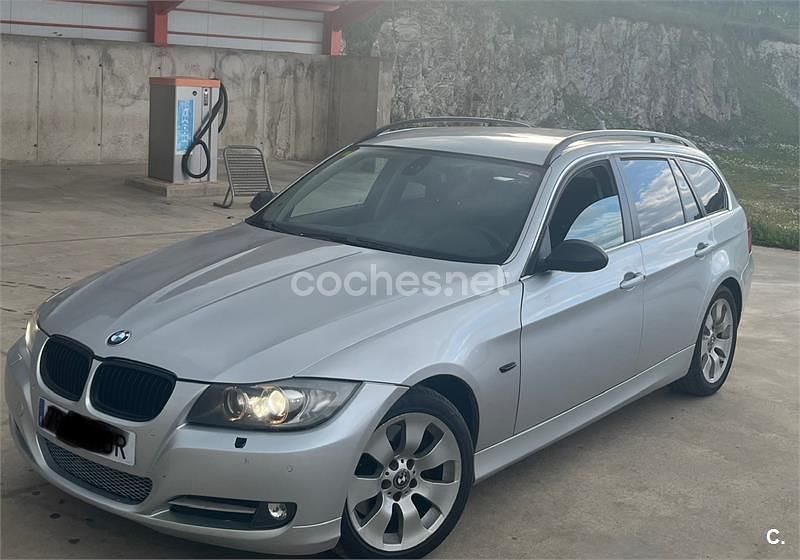 Usado BMW 330 231 CV (169 kW) 2008 Gris / plata Familiar