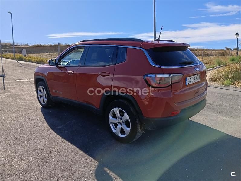 Usado Jeep Compass Longitude 140 CV (102 kW) 2019 Granate SUV