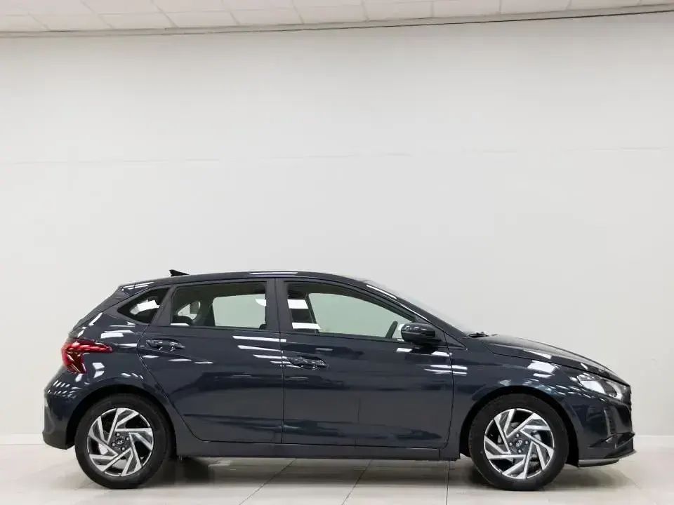 Usado Hyundai i20 100 CV (73 kW) 2025 Otro Utilitario