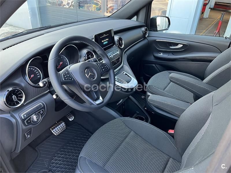 Usado Mercedes V300 Avantgarde 239 CV (175 kW) 2023 Negro Monovolumen