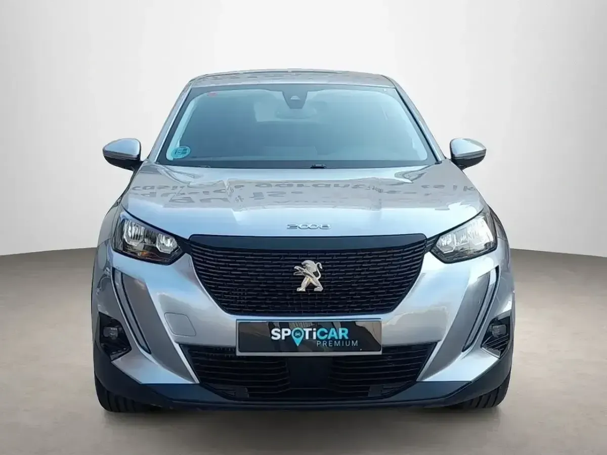 Usado Peugeot 2008 Active 101 CV (74 kW) 2021 Gris SUV