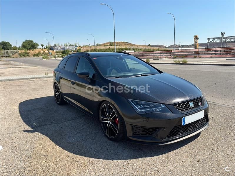 Negro Usado 2016 Cupra Leon Familiar | 21.500 € (Precio justo) - Imagen 1/4