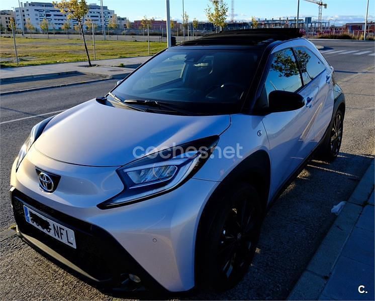 Usado Toyota Aygo X Limited 72 CV (52 kW) 2025 Gris / plata SUV